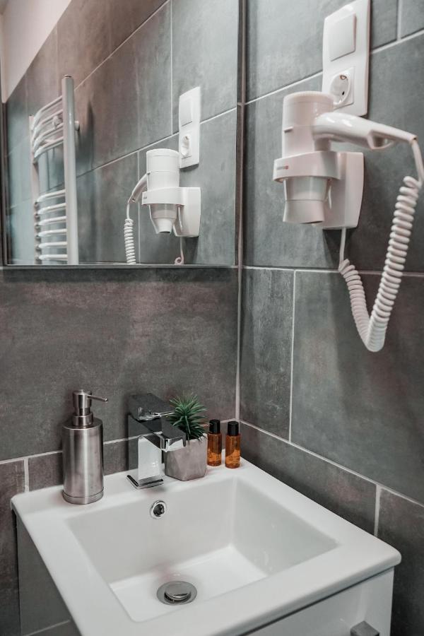 Downtown Pearl Apartments بودابست المظهر الخارجي الصورة