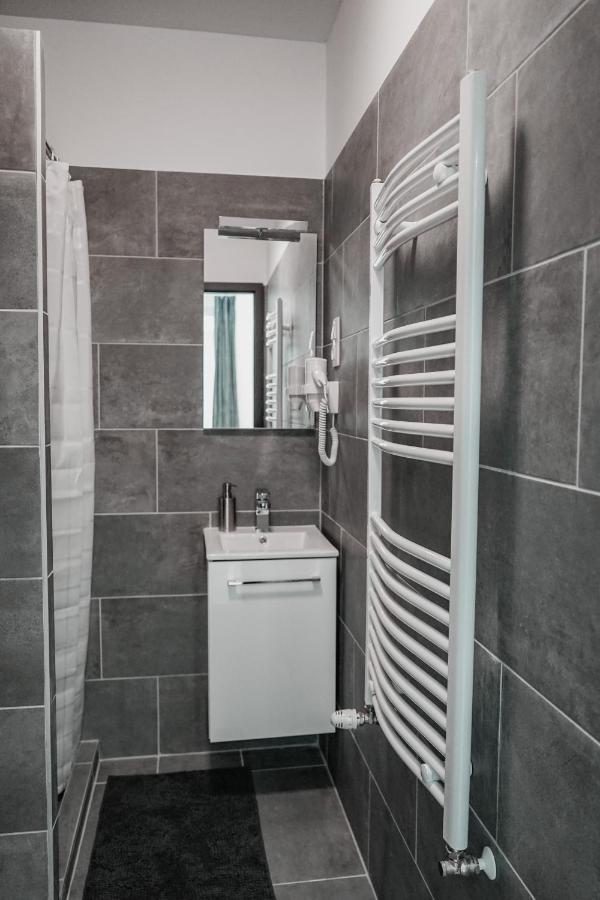 Downtown Pearl Apartments بودابست المظهر الخارجي الصورة